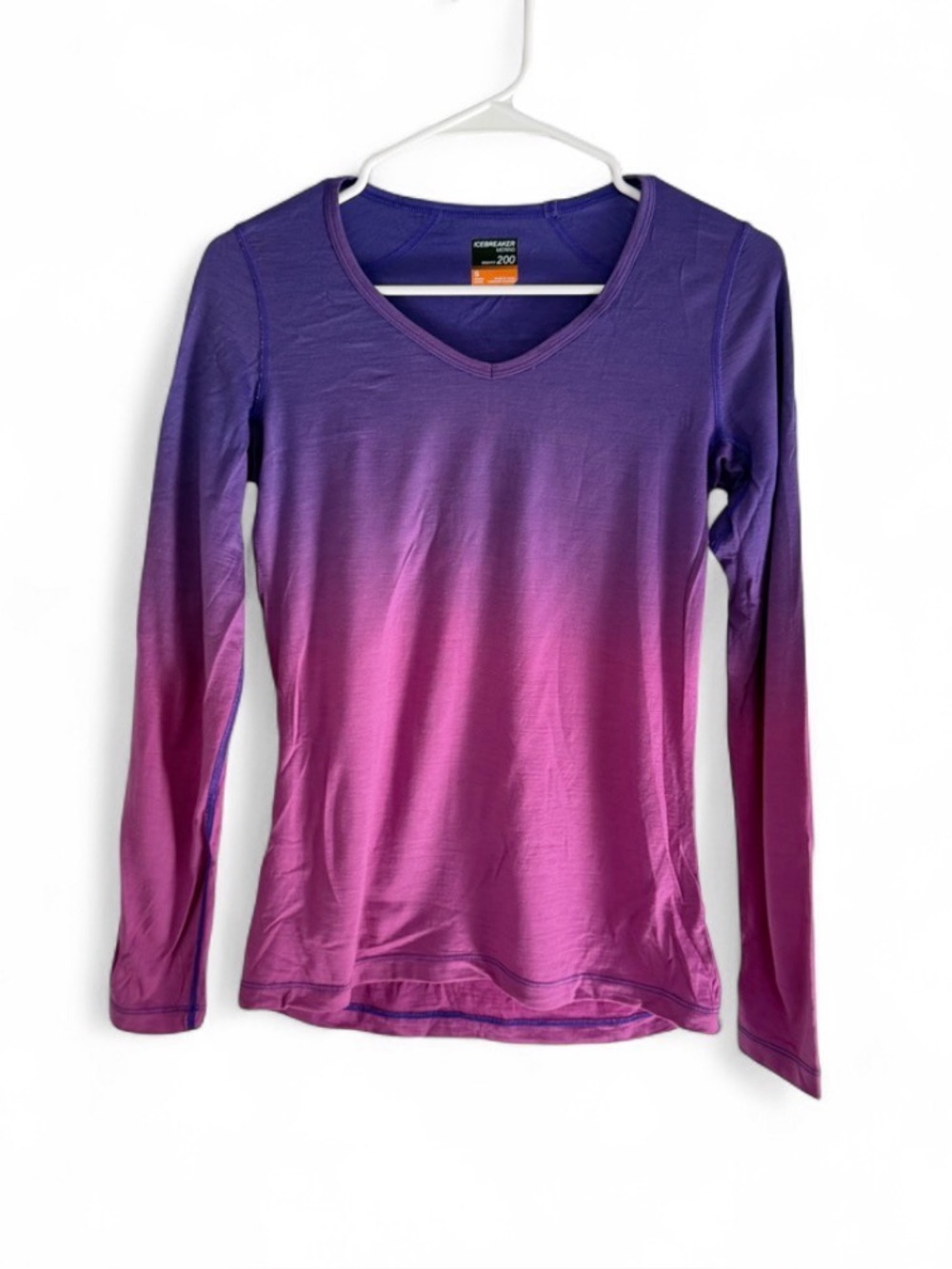 Icebreaker Womens BodyFit 200 Merino Wool Oasis V Baselayer Top Purple Ombre